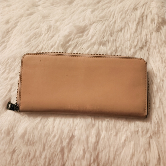 Coach- Accordian Zip Wallet - Picture 4 of 4